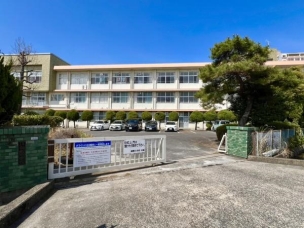 【小学校】佐賀市立鍋島小学校 1173m 周辺環境