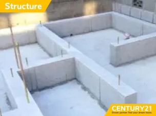 ■150mmのベタ基礎■布基礎に比べ地盤に接する面が大きく、建物全体の荷重を面で分散させるため、安定した構造をもたらします。
構造・工法・仕様