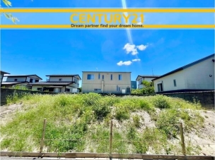 ■現地写真■
閑静な住宅街!
落ち着いた住環境で、子育て世帯にも安心。静かで長く安心して暮らしやすい住環境です。 太宰府市都府楼南3丁目3期 1号棟 全2棟 外観