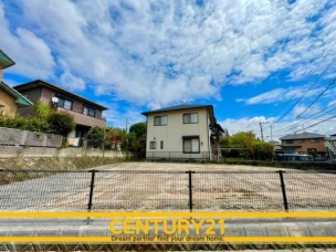 ■現地写真■建築条件なし~お好きなハウスメーカー・工務店で建築可能~
閑静な住宅街!
落ち着いた住環境で、子育て世帯にも安心。静かで長く安心して暮らしやすい住環境です。 春日市白水ケ丘2丁目4期 1号地 全2区画 外観