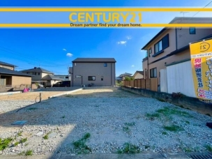 ■現地写真■
閑静な住宅街!
落ち着いた住環境で、子育て世帯にも安心。静かで長く安心して暮らしやすい住環境です。 三養基郡基山町小倉12期 2号棟 全2棟 外観