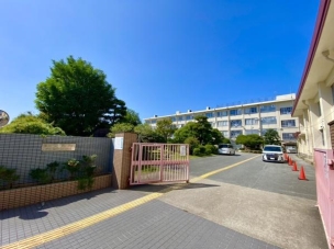 【小学校】福岡市立原小学校 752m 周辺環境