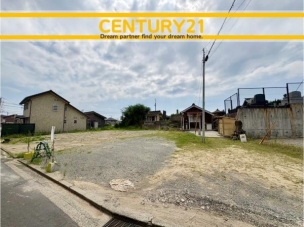 ■現地写真■
閑静な住宅街に誕生した新築戸建て!
落ち着いた住環境で、子育て世帯にも安心。静かで長く安心して暮らしやすい住環境です。 新宮町新宮2期 2号棟 全2棟 外観