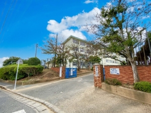 【小学校】福岡市立青葉小学校 1059m・福岡市立青葉小学校 周辺環境