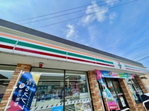 【コンビニ】セブンイレブン小倉くさみ店 370m 周辺環境