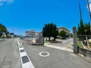 【中学校】飯塚市立飯塚第二中学校 1400m 周辺環境