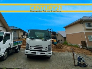 ■現地写真■
閑静な住宅街!
落ち着いた住環境で、子育て世帯にも安心。静かで長く安心して暮らしやすい住環境です。 北九州市八幡西区中の原2丁目 1号棟 全2棟 外観