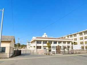 【小学校】福岡市立元岡小学校 900m・元岡小学校 周辺環境